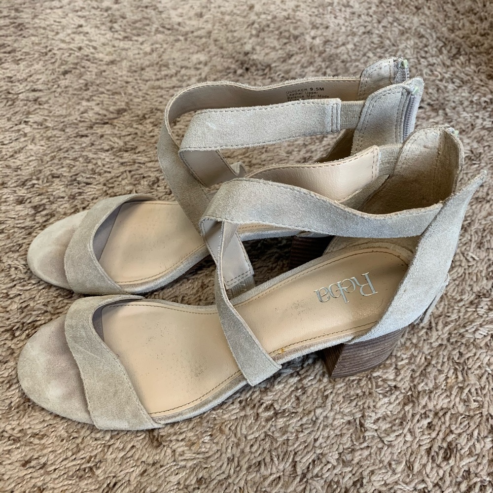 Reba Tan Heels - Picture 2 of 4